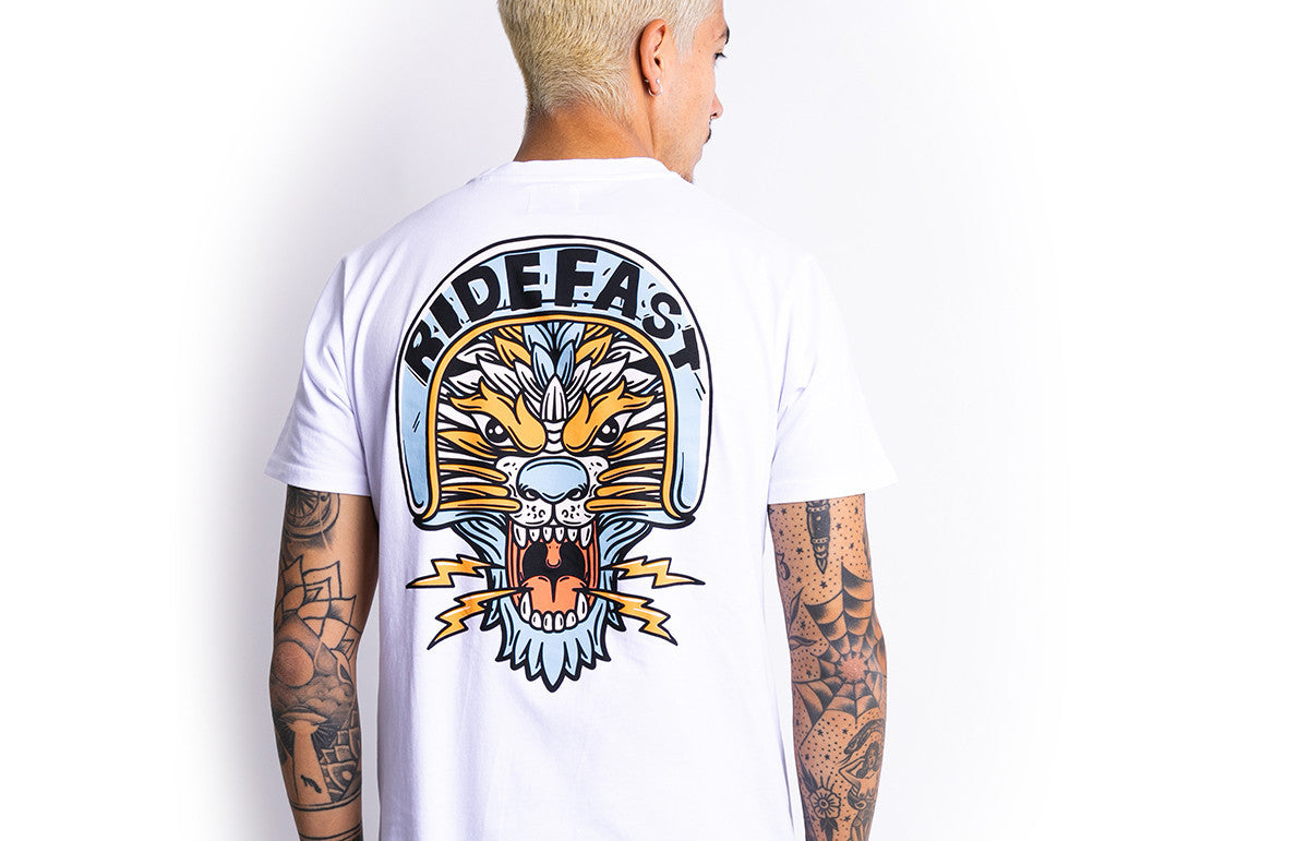 T-shirt Lion White John Doe - 4